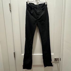 Abercrombie & Fitch Ultra High Rise 90s Slim Straight Jean - Coated Black